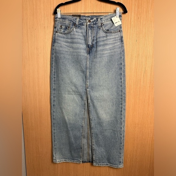 LEVI’S Denim Maxi Skirt, Sold at Free People, Size 26 (v) - Picture 2 of 14
